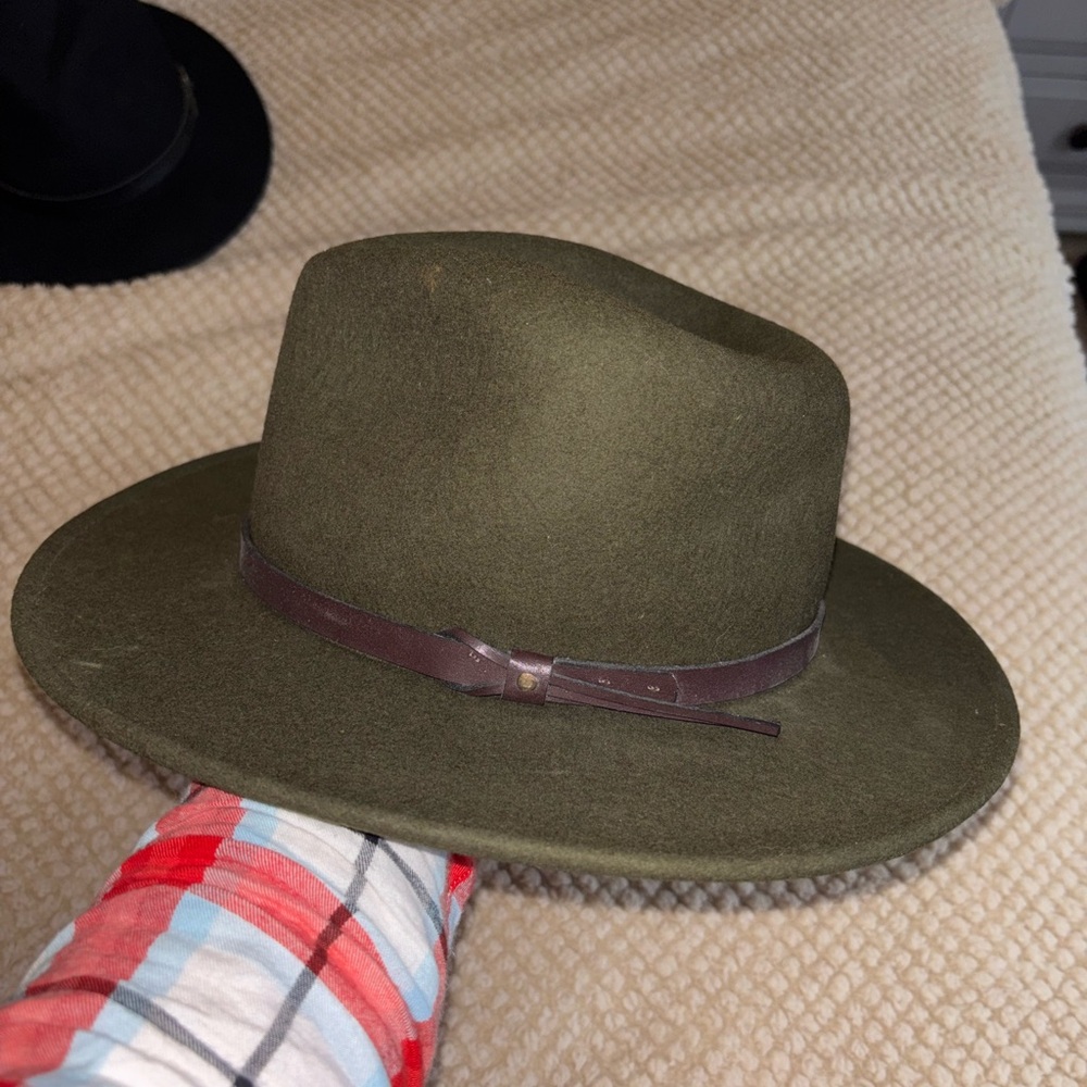 100% pure wool hat